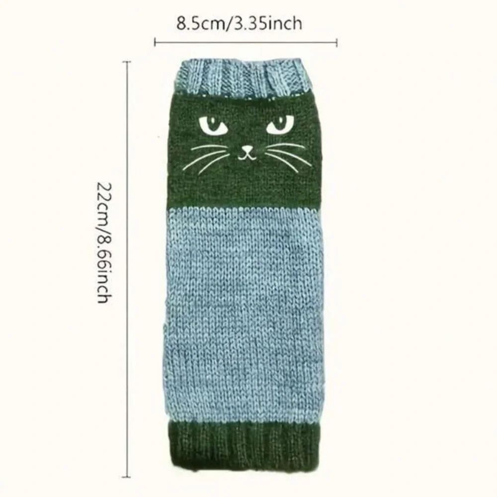 Cat-Themed Black and Gray Fingerless Gloves